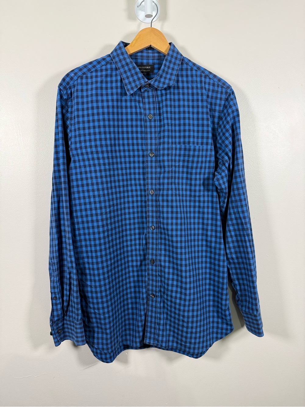 Men's Blue Check Long-Sleeve Button-Up Shirt